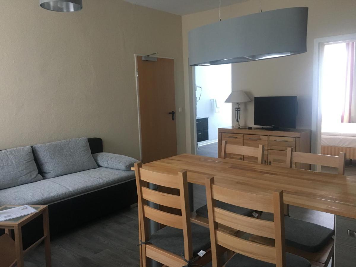 Dessau-Rosslau Pension Am Pollingpark Haus II מראה חיצוני תמונה