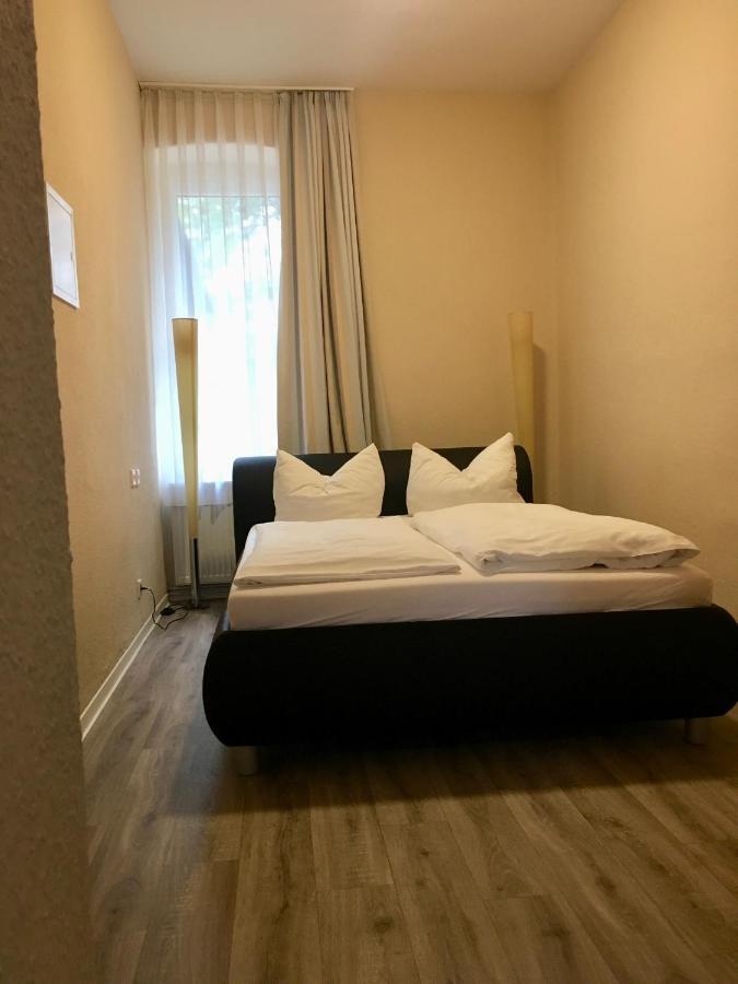Dessau-Rosslau Pension Am Pollingpark Haus II מראה חיצוני תמונה
